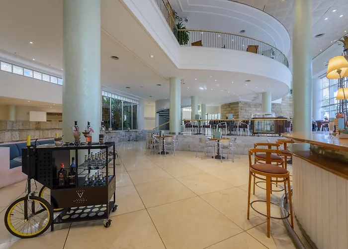 Playa Victoria Hotell 4*