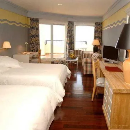 Playa Victoria 4*