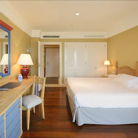 Playa Victoria 4* カディス