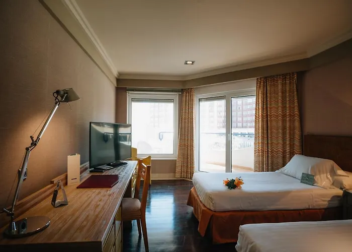 Готель Playa Victoria Кадіс