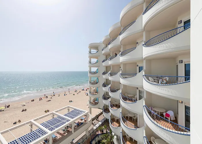 Playa Victoria Otel 4*