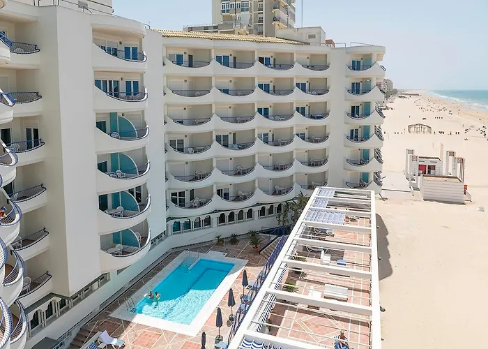 Playa Victoria Otel Cadiz