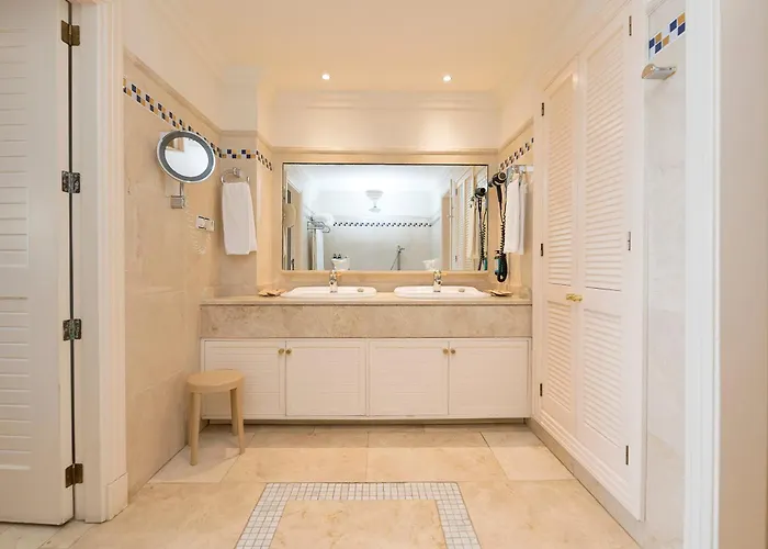 ホテル Playa Victoria カディス