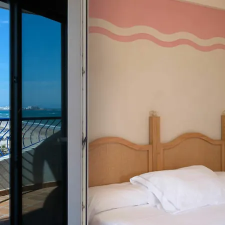Playa Victoria 4* カディス