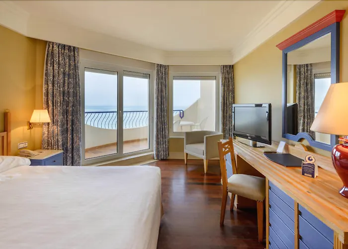 Hotel Playa Victoria 4*