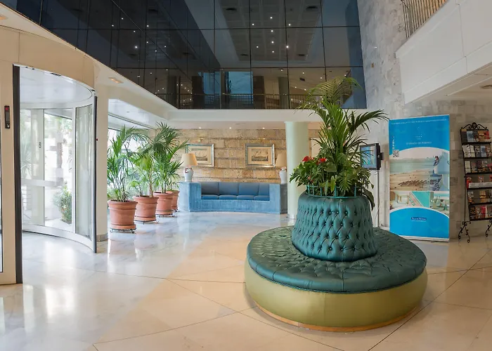 Hotel Playa Victoria